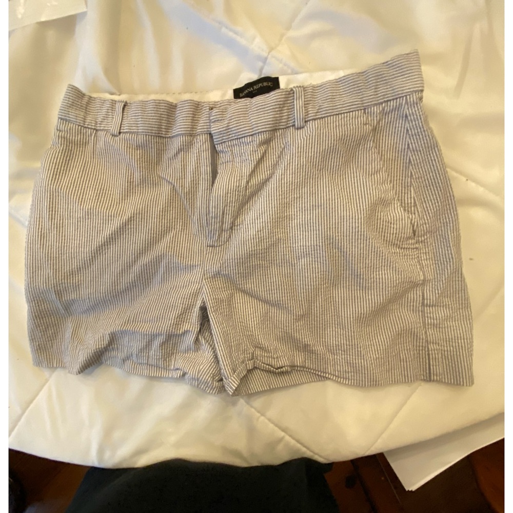 Banana Republic blue and white shorts. Size 8